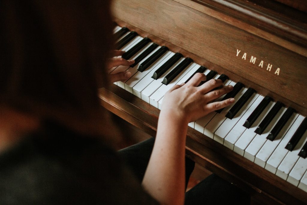 Orlando Piano Lessons: Ricmon Music School is your choice for in home or in studio piano lessons in the Orlando area. 